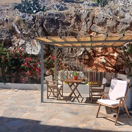 κamares View Apartman Ajeranósz